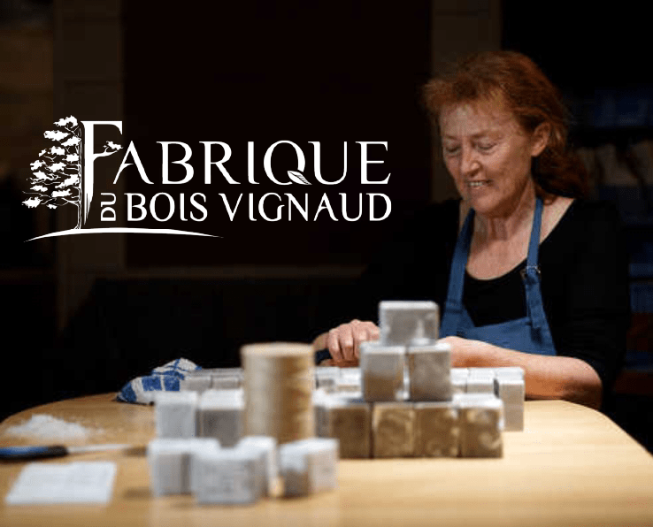 Valérie, savonnière à la Fabrique Bois Vignaud